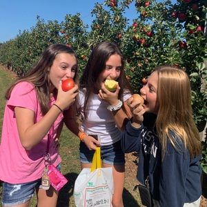 Meet your Posher, Hannah